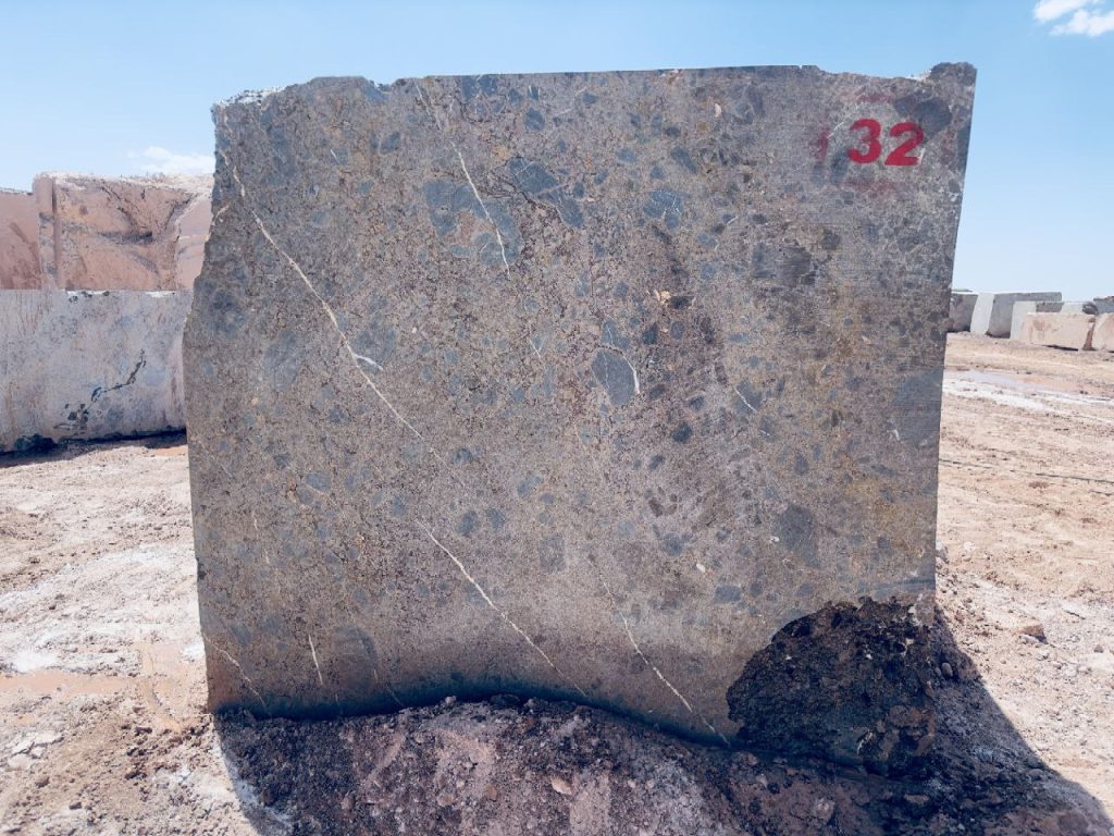 Bronze conglomerate (quarry owner)